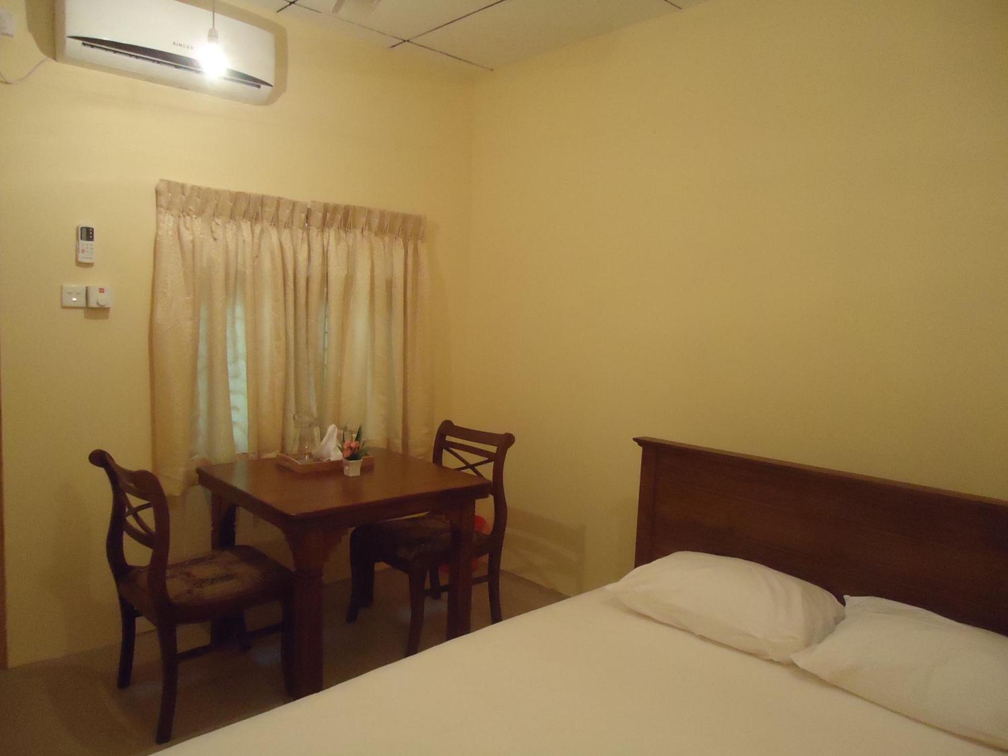 Guest House Kaduwela Luaran gambar