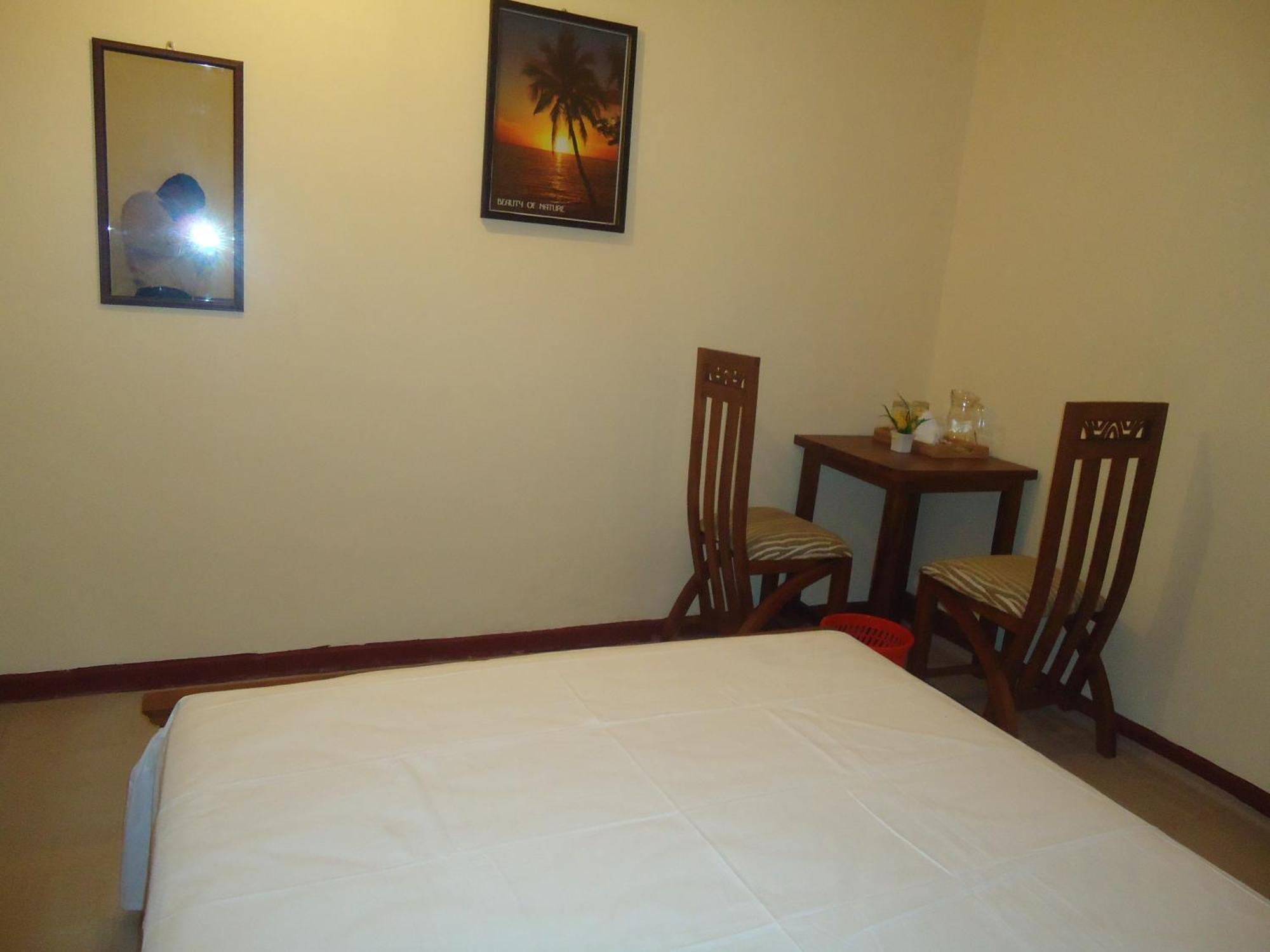 Guest House Kaduwela Luaran gambar